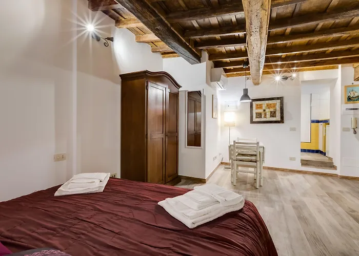 Pellegrino Campo De' Fiori דירה *