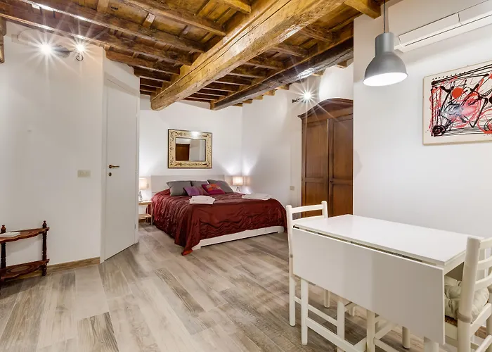 Pellegrino Campo De' Fiori רומא